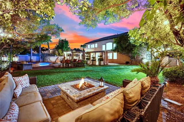 $1,350,000 | 8817 Tierra Hope Court, Las Vegas, NV 89143