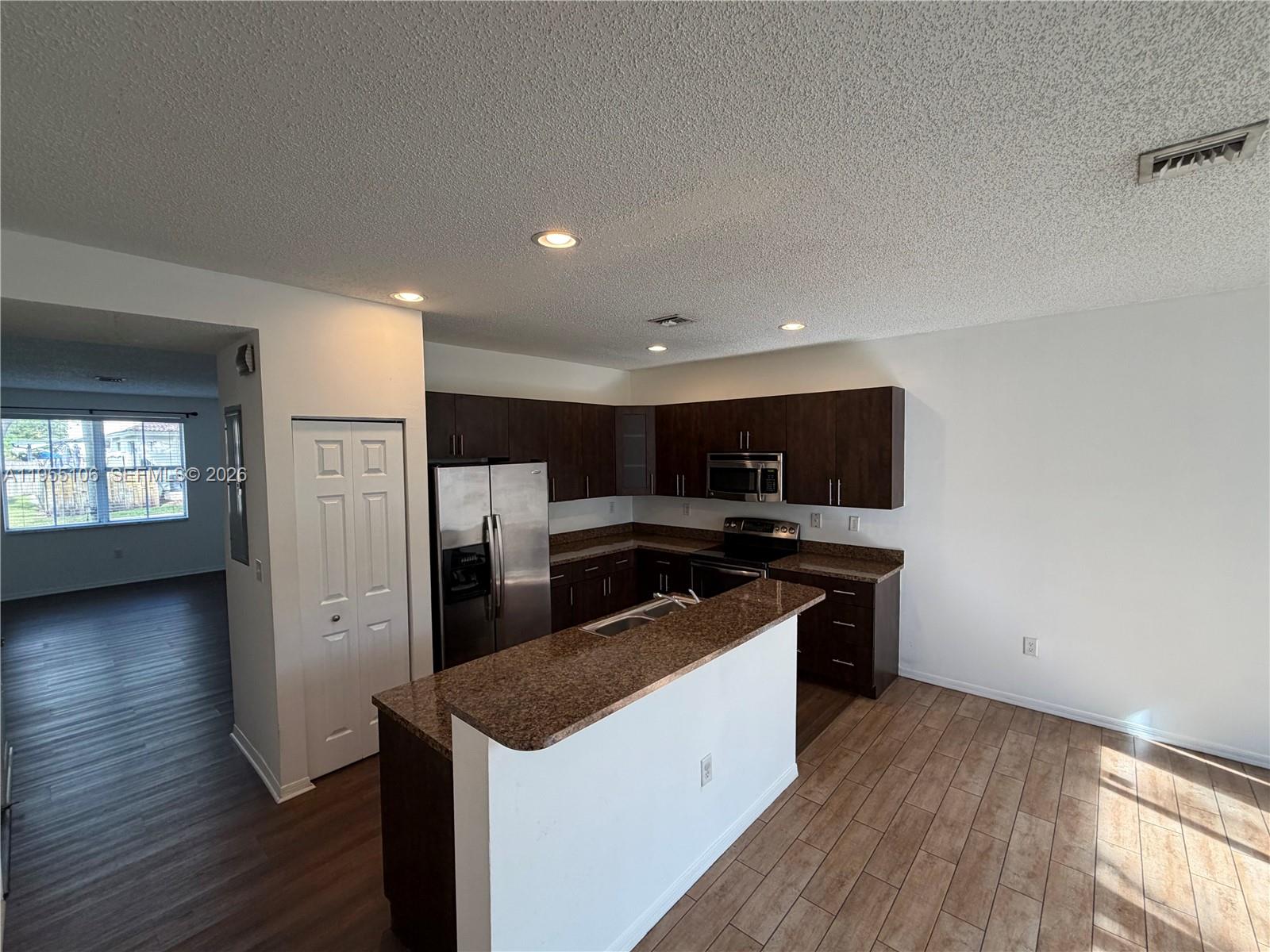 4256 Northeast 9th Street Homestead, FL 33033 - Photo 13 of 51