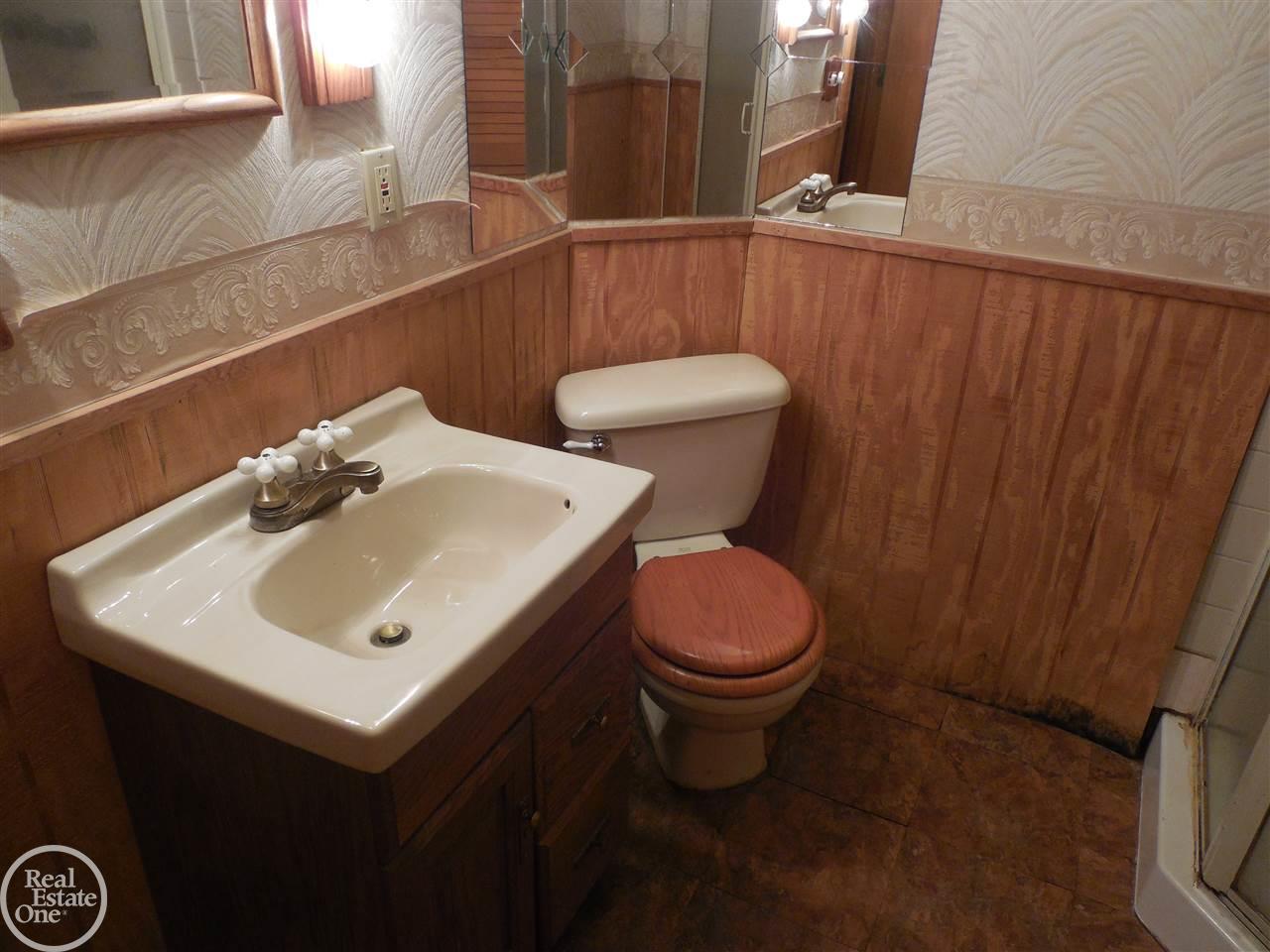 11915 Engleman Road Warren, MI 48089 - Photo 14 of 18