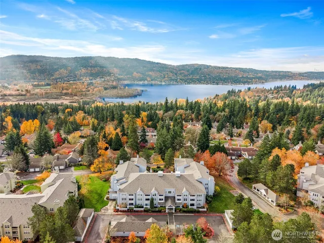 $339,500 | 4081 224th Lane Southeast, Unit 210, Issaquah, WA 98029