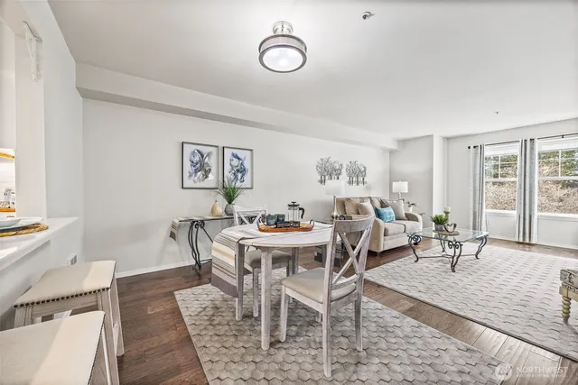 $339,500 | 4081 224th Lane Southeast, Unit 210, Issaquah, WA 98029