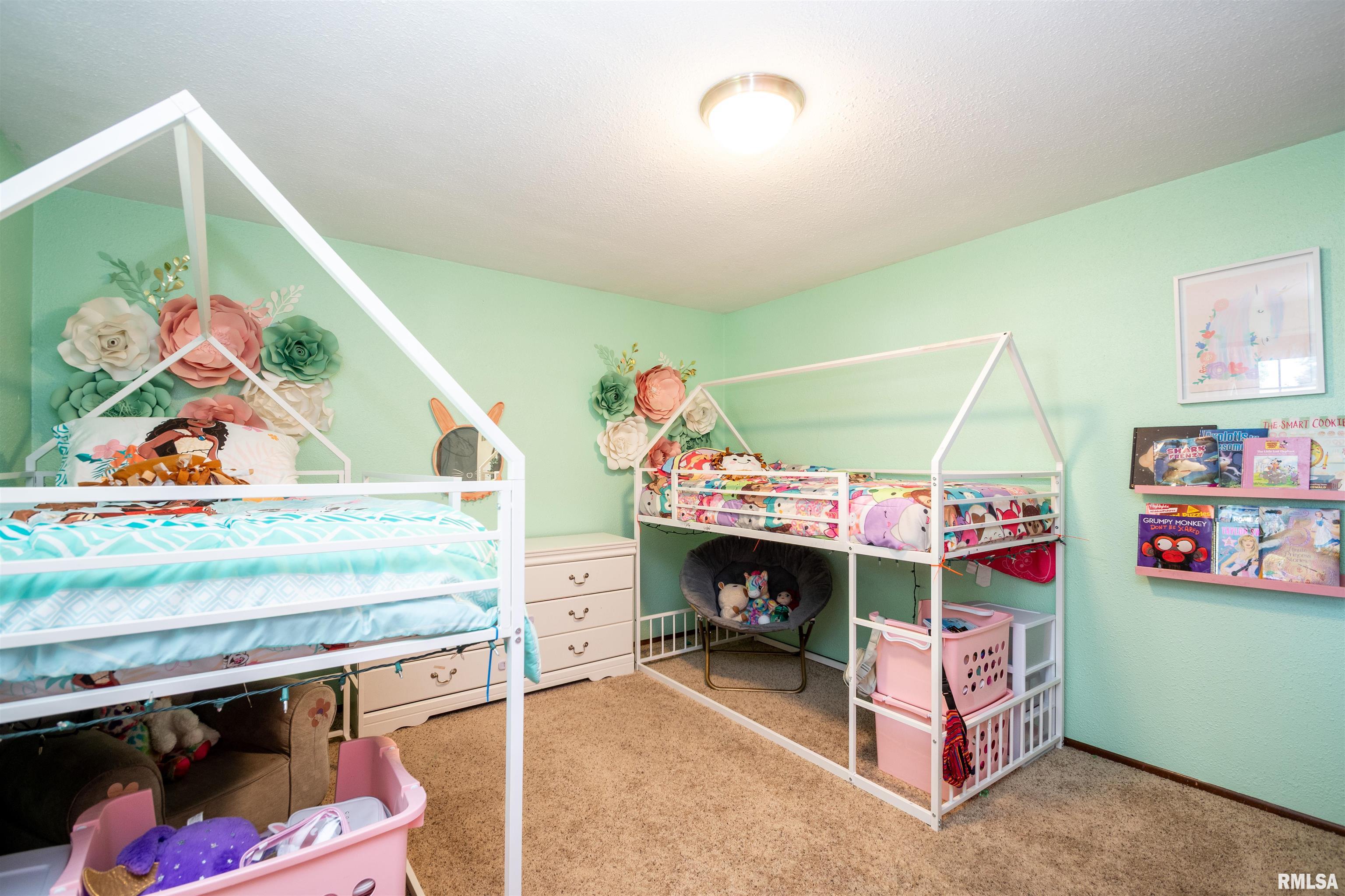 415 Ridgecrest Drive Washington, IL 61571 - Photo 14 of 32