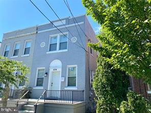 524 Roxboro Place Northwest Washington, DC 20011 - Photo 1 of 16