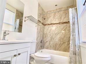 524 Roxboro Place Northwest Washington, DC 20011 - Photo 6 of 16