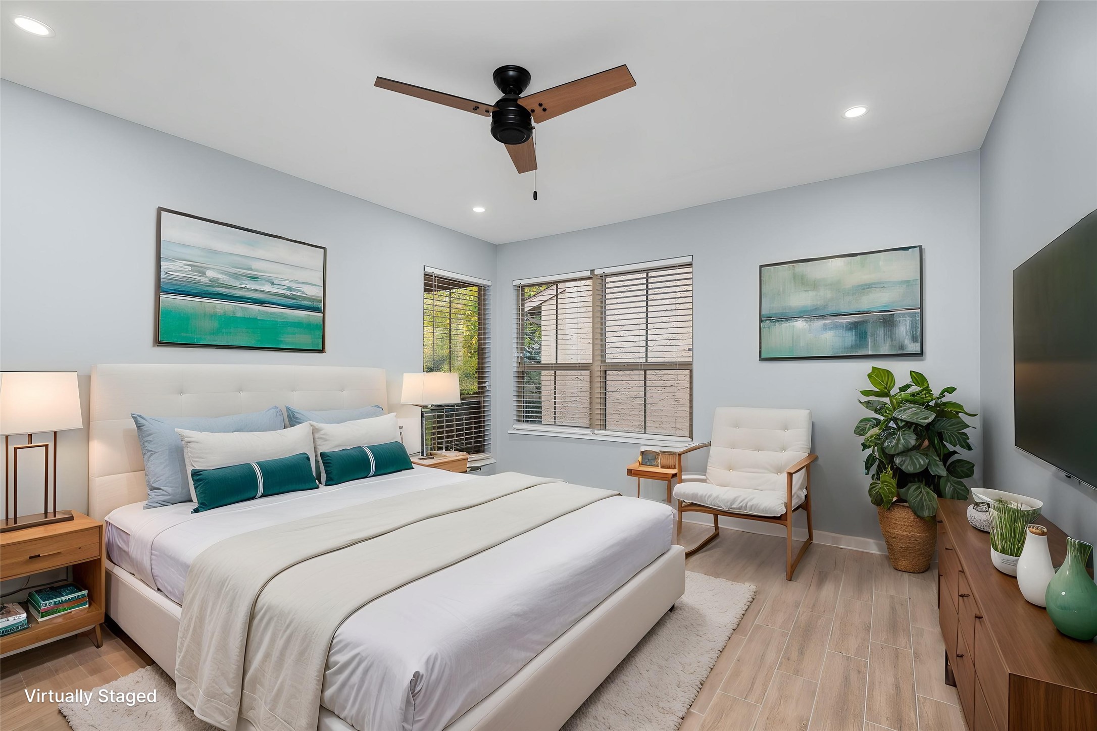 5000 Milwee Street, Unit 54 Houston, TX 77092 - Photo 12 of 25 Generous enough for a king — arrange it any way you like. Virtually staged.