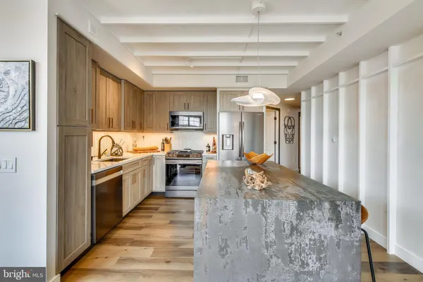 $3,650 | 1021 North Garfield Street, Unit 438, Arlington, VA 22201