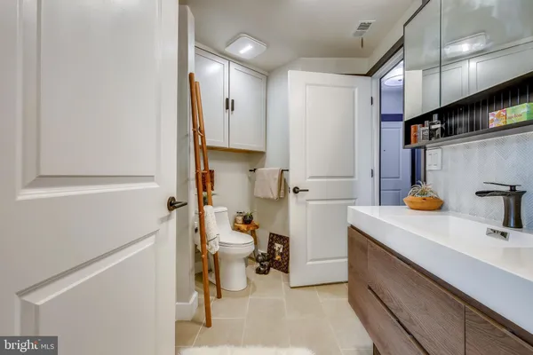 $3,650 | 1021 North Garfield Street, Unit 438, Arlington, VA 22201