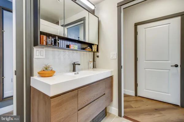 $3,650 | 1021 North Garfield Street, Unit 438, Arlington, VA 22201