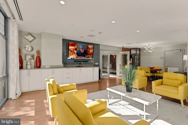 $3,650 | 1021 North Garfield Street, Unit 438, Arlington, VA 22201