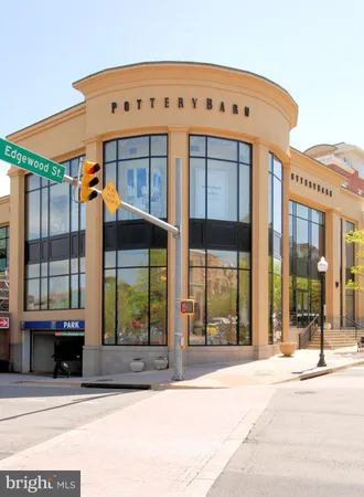 $3,650 | 1021 North Garfield Street, Unit 438, Arlington, VA 22201