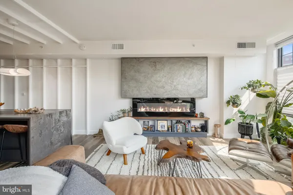 $3,650 | 1021 North Garfield Street, Unit 438, Arlington, VA 22201