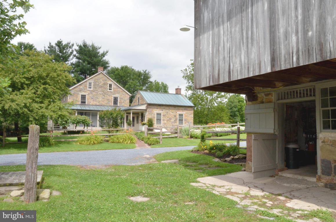2038 Creek Road Manheim, PA 17545 - Photo 42 of 49