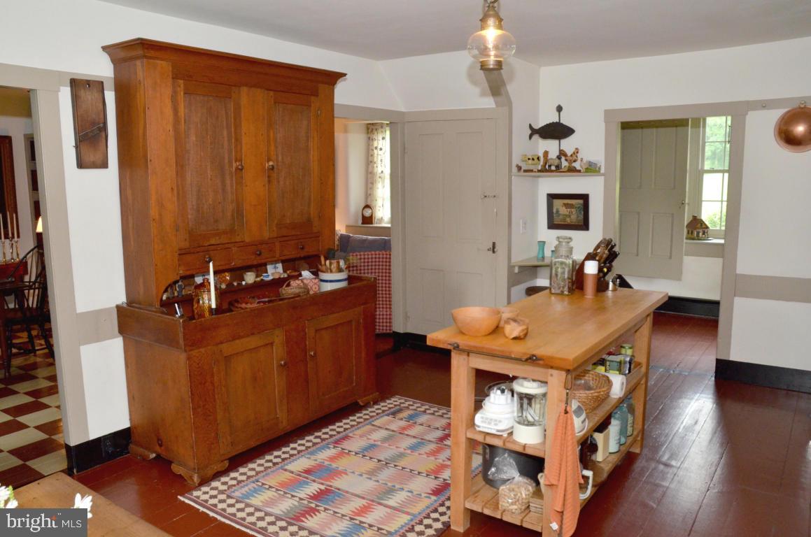 2038 Creek Road Manheim, PA 17545 - Photo 8 of 49