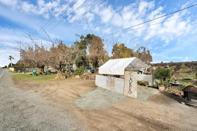 $779,000 | 20388 Highway 99, Acampo, CA 95220