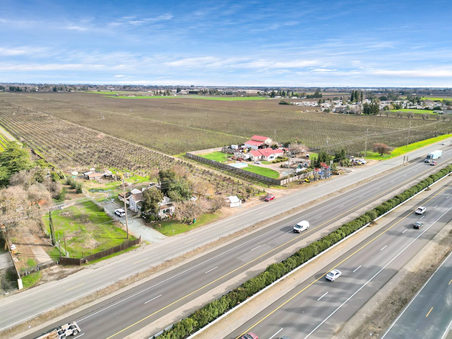 20388 Highway 99 Acampo, CA 95220 - Photo 18 of 19