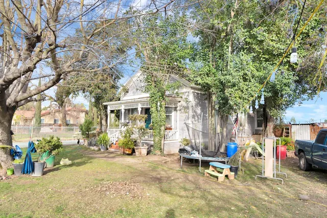 $779,000 | 20388 Highway 99, Acampo, CA 95220