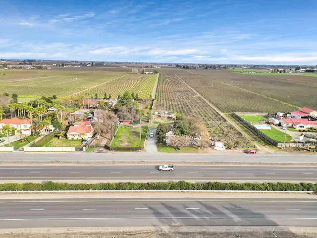 $779,000 | 20388 Highway 99, Acampo, CA 95220