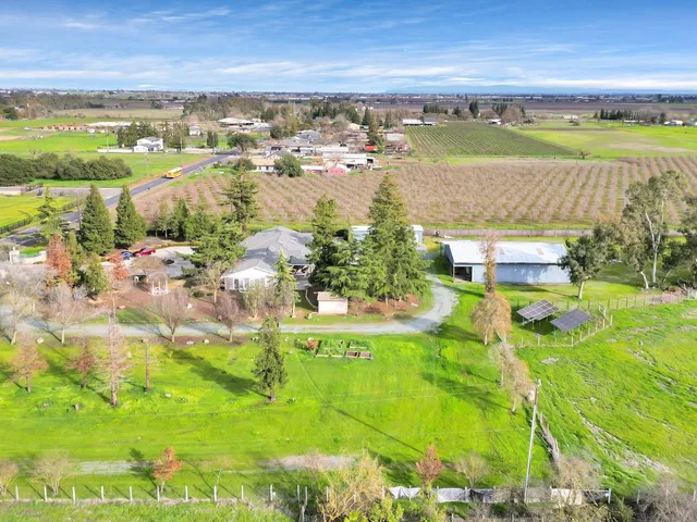 $779,000 | 20388 Highway 99, Acampo, CA 95220
