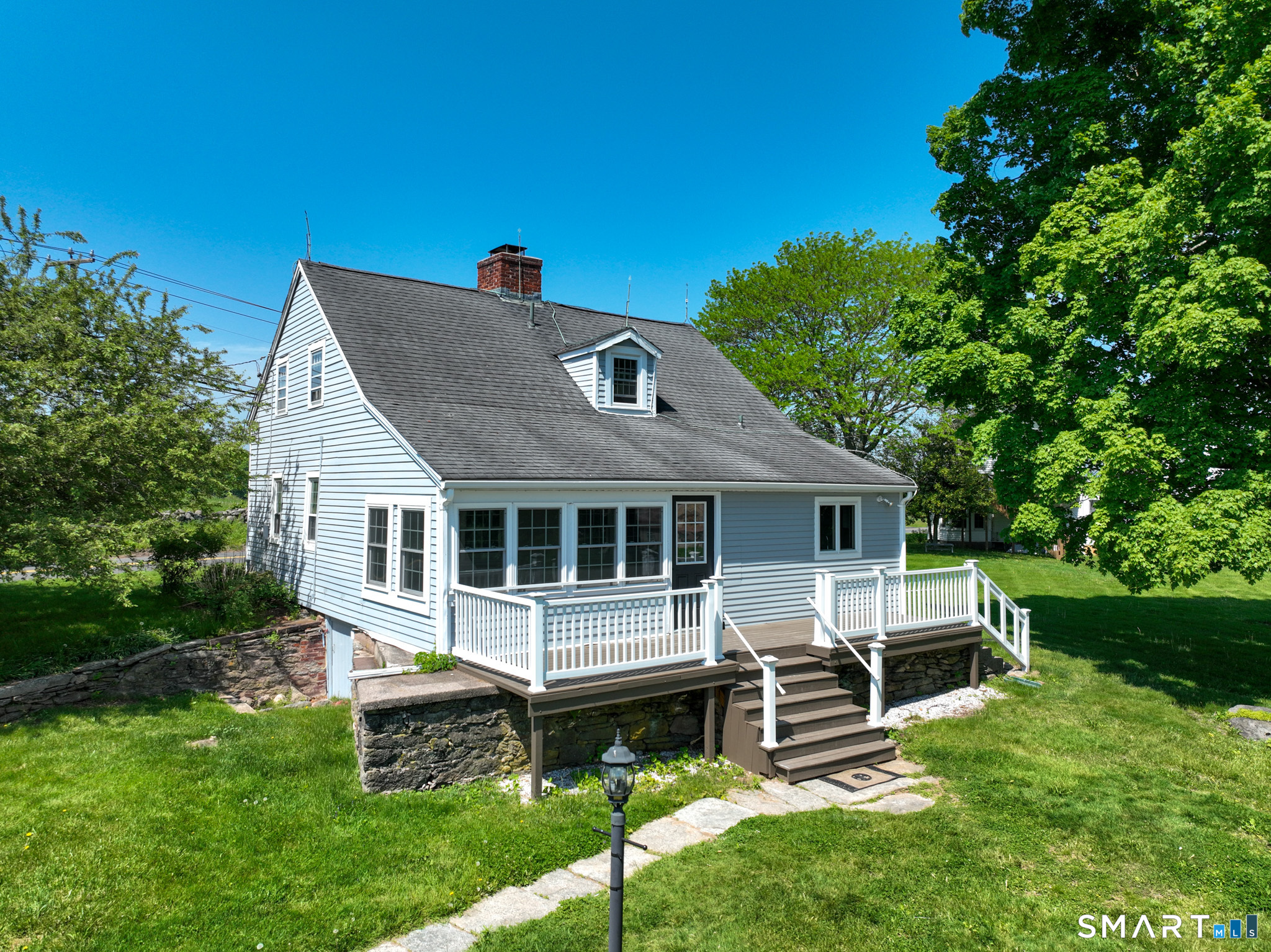 309 Matson Hill Road Glastonbury, CT 06073 - Photo 10 of 40