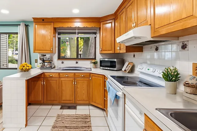 $3,200 | 46 Crestview Drive, Unit 46, Malden, MA 02148