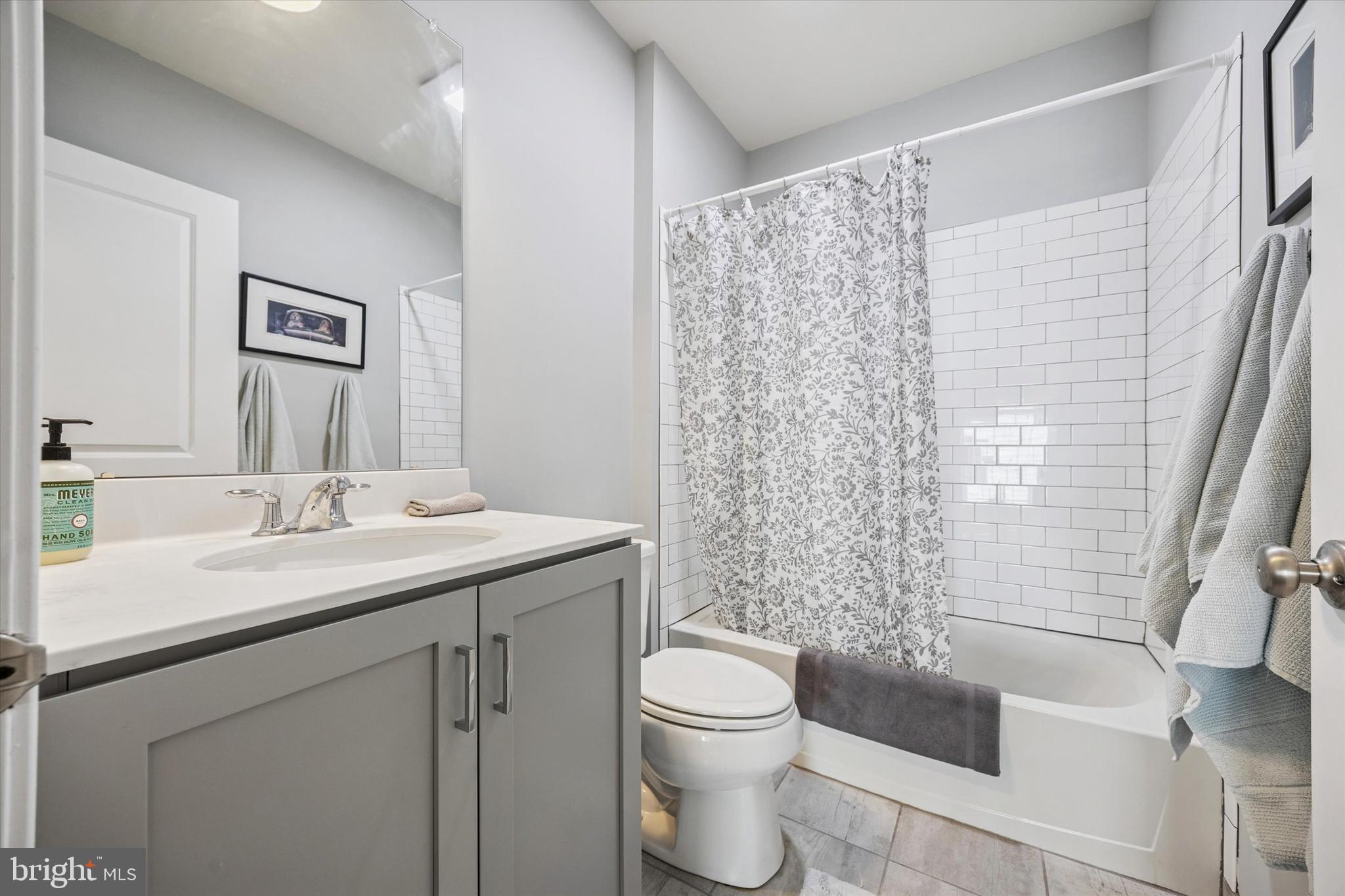 313 Avian Alley Springfield, PA 19064 - Photo 18 of 31 Hall Bathroom