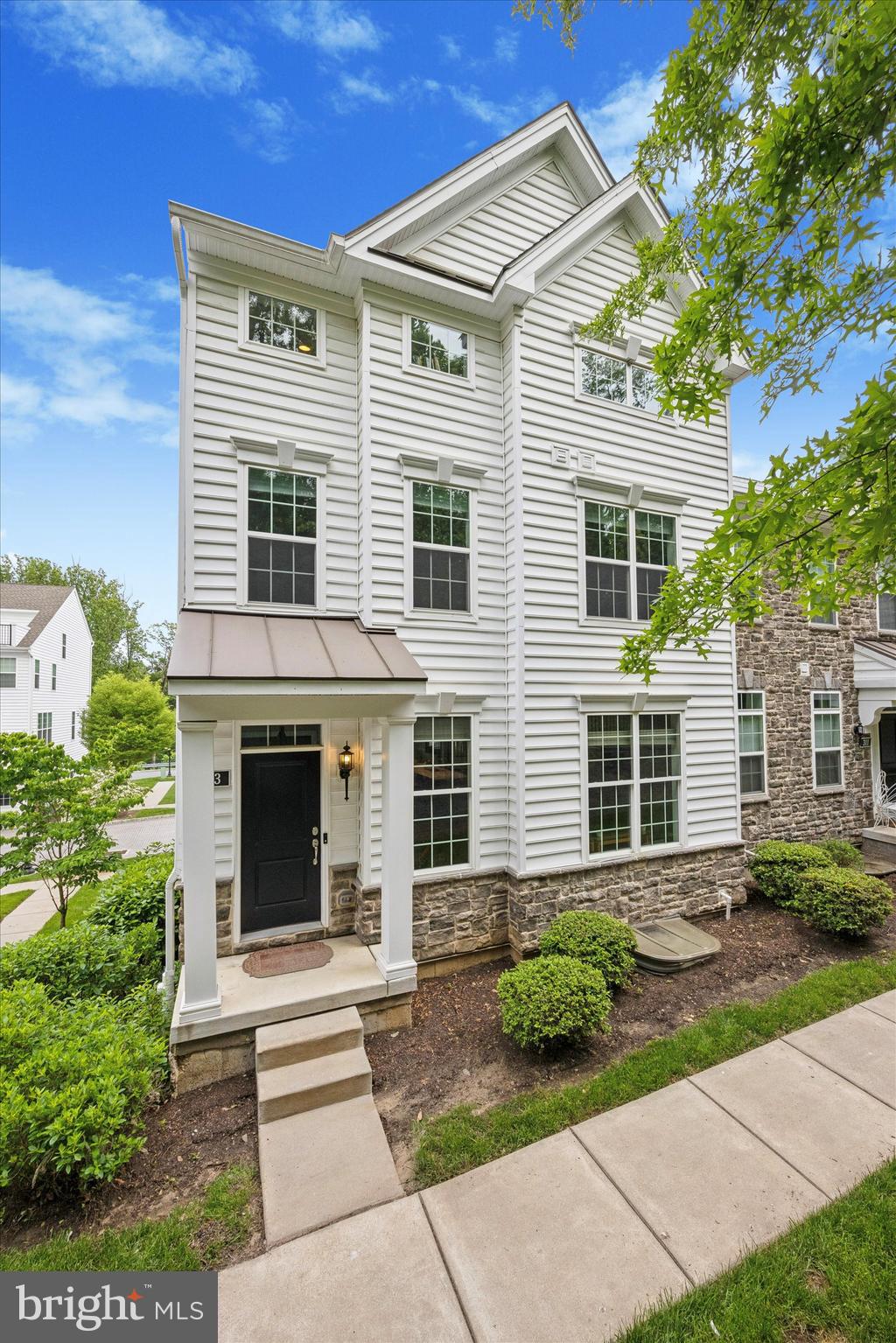 313 Avian Alley Springfield, PA 19064 - Photo 2 of 31 Front of Home