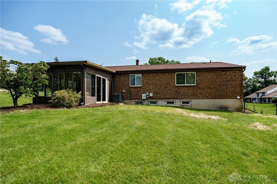 2595 Orchard Run Road Dayton, OH 45449 - Photo 41 of 44 Gallery Image 41