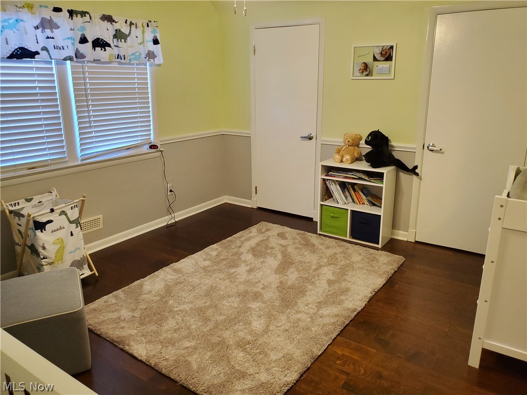 1249 Blanchester Road Lyndhurst, OH 44124 - Photo 14 of 22 2nd floor bedroom 1 of 2