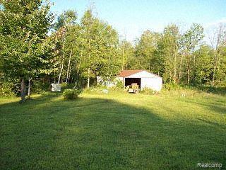 641 North Blacks Corners Road Imlay City, MI 48444 - Photo 7 of 10 Barn