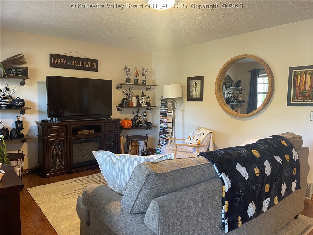 200 Teays Meadows Road Scott Depot, WV 25560 - Photo 11 of 38 Gallery Image 11