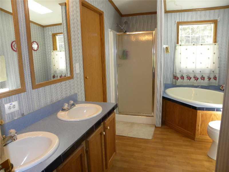140 Hooper Pond Road Greene, ME 04236 - Photo 7 of 21 Master Bath/Spa.