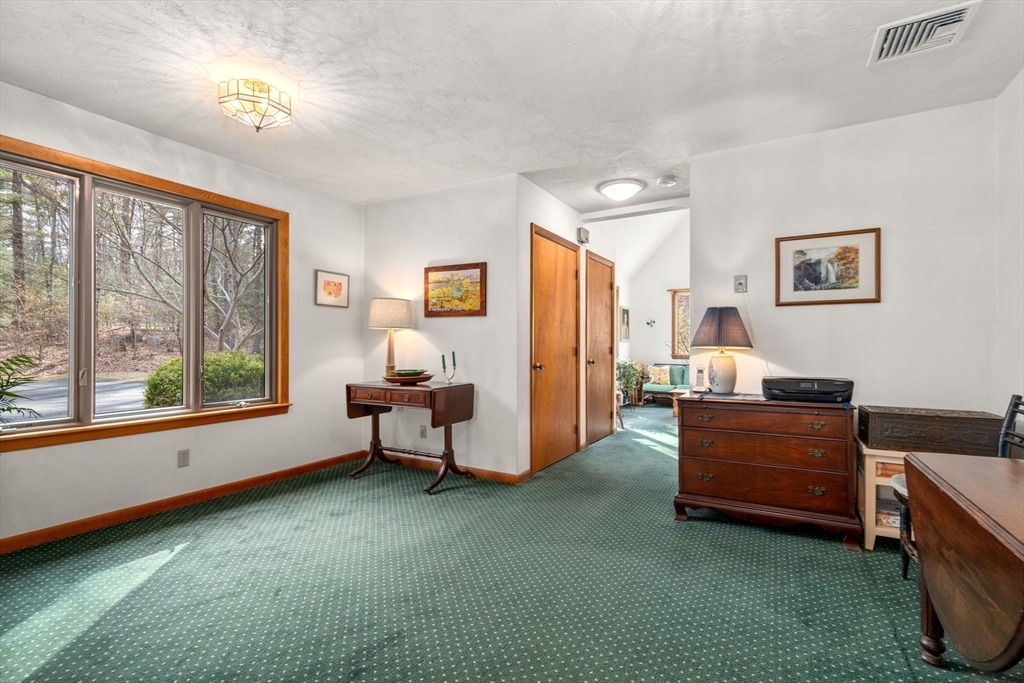 189 Spring Street Hopkinton, MA 01748 - Photo 9 of 28 Gallery Image 9
