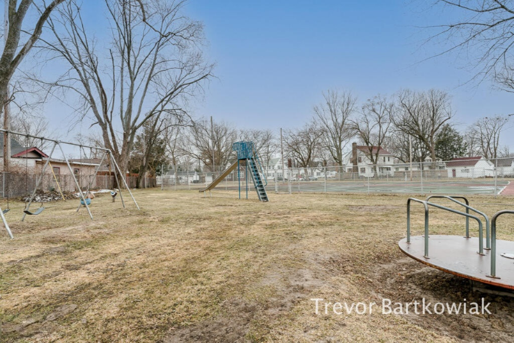 1177 Cornell Road Muskegon, MI 49441 - Photo 42 of 43 1177Cornell09Lores