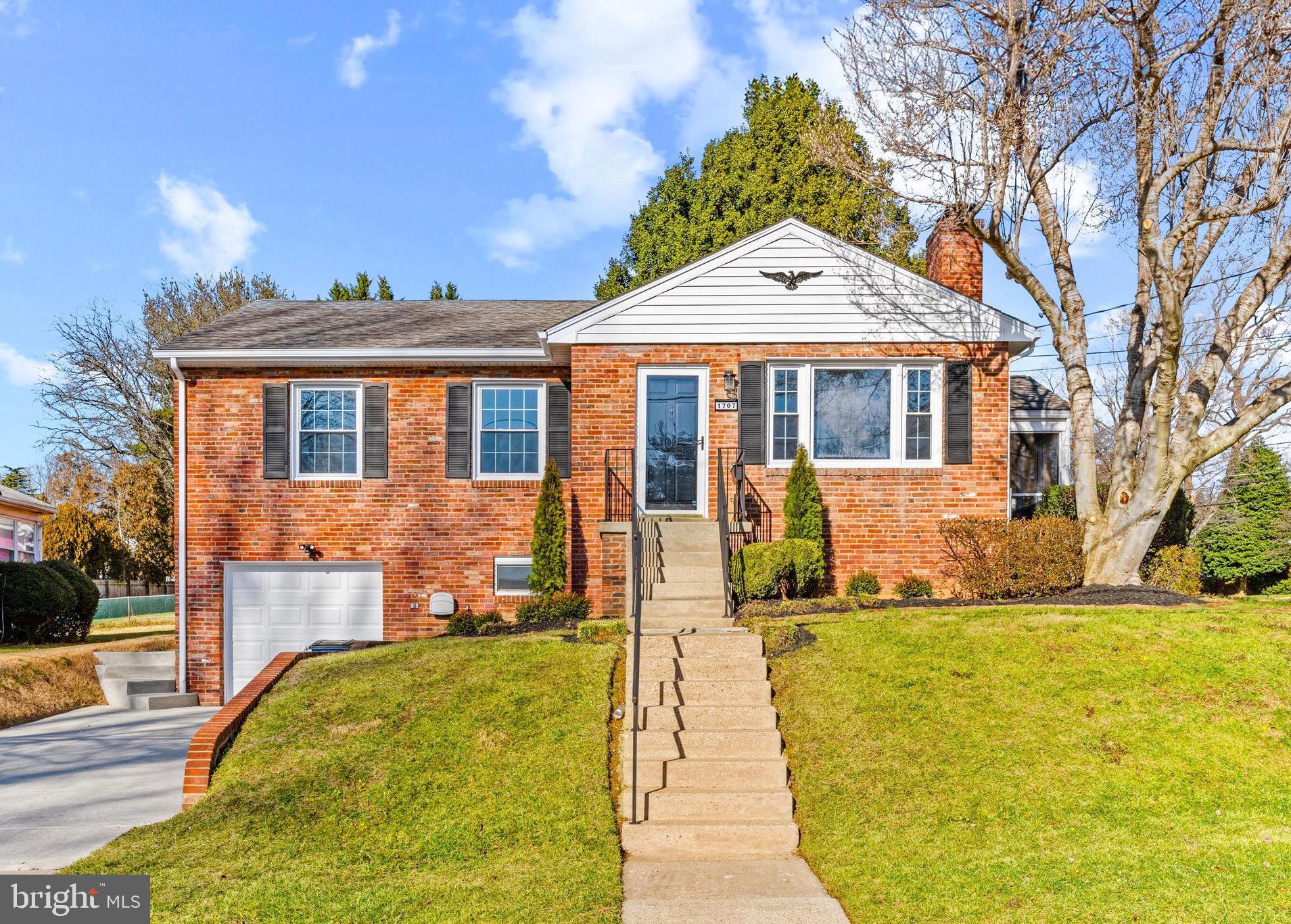 Welcome to 1707 Republic Road!