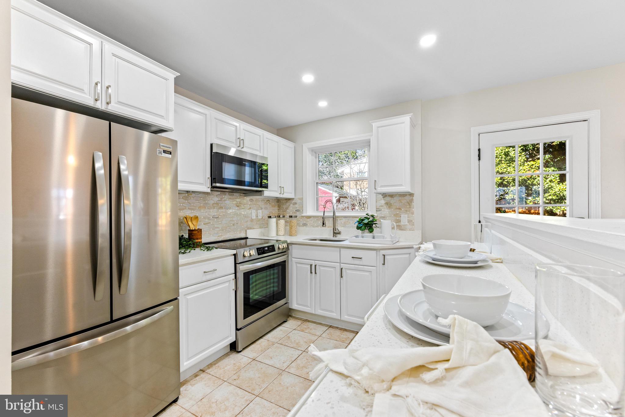 1707 Republic Road Silver Spring, MD 20902 - Photo 5 of 59 Kitchen