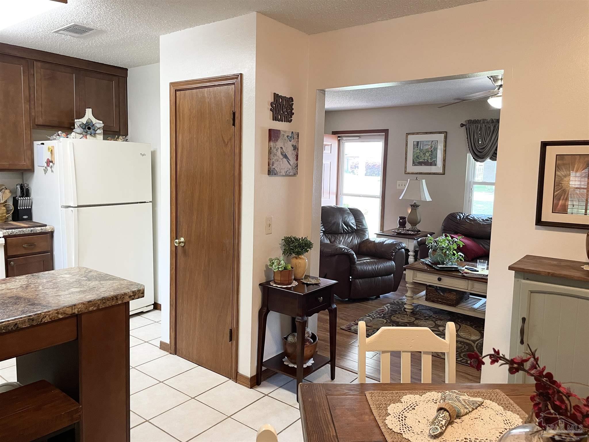 4937 Jennifer Lane Pace, FL 32571 - Photo 9 of 50