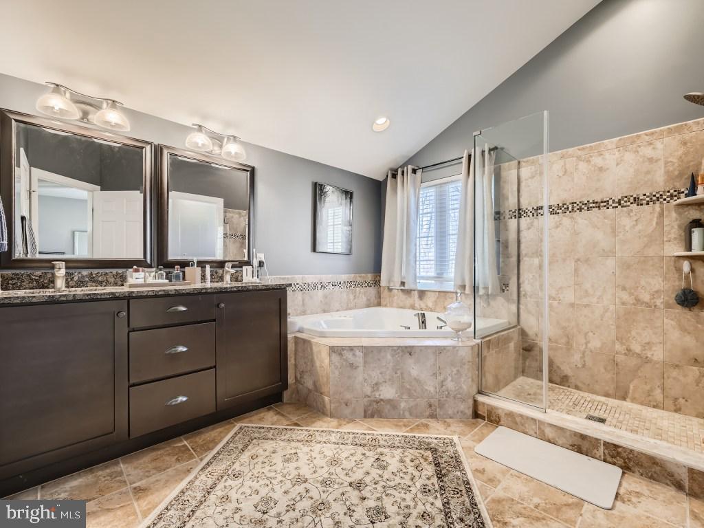 38 Smith Mill Road New Freedom, PA 17349 - Photo 15 of 28 Primary bathroom