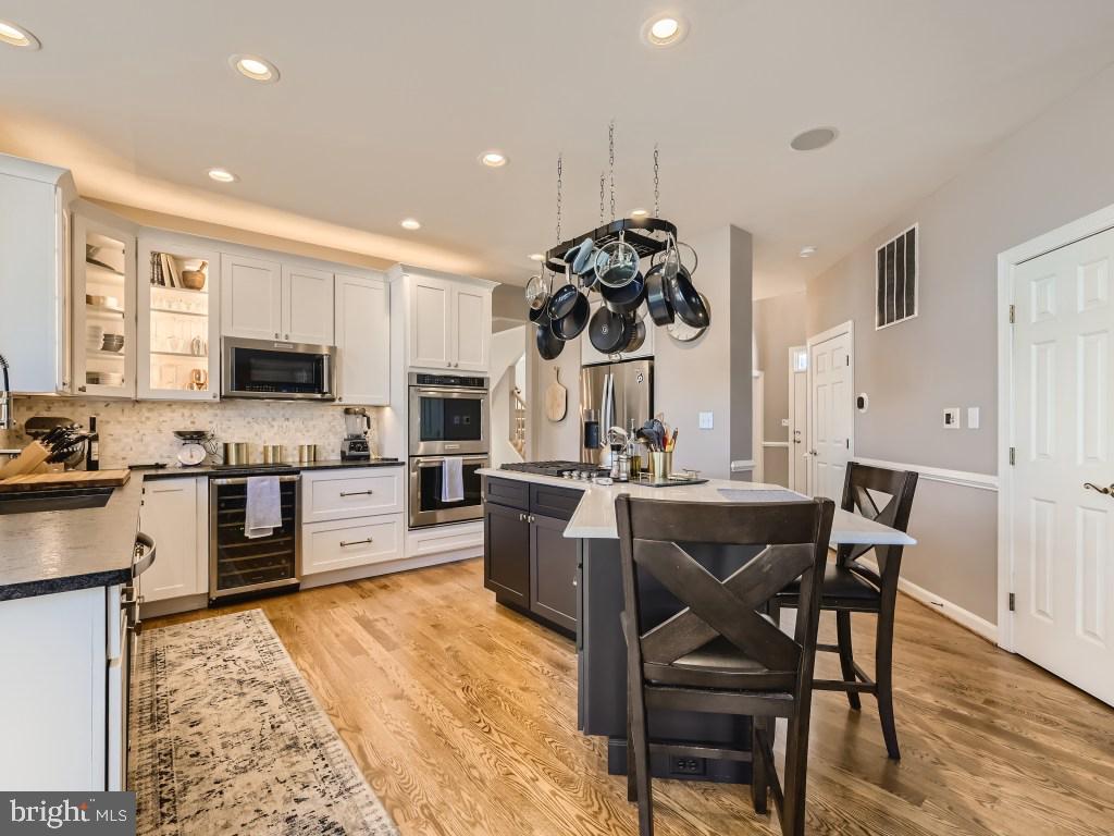38 Smith Mill Road New Freedom, PA 17349 - Photo 9 of 28 Island with seating and gorgeous granite counters