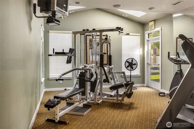 $350,000 | 25025 Southeast Klahanie Boulevard, Unit B101, Issaquah, WA 98029