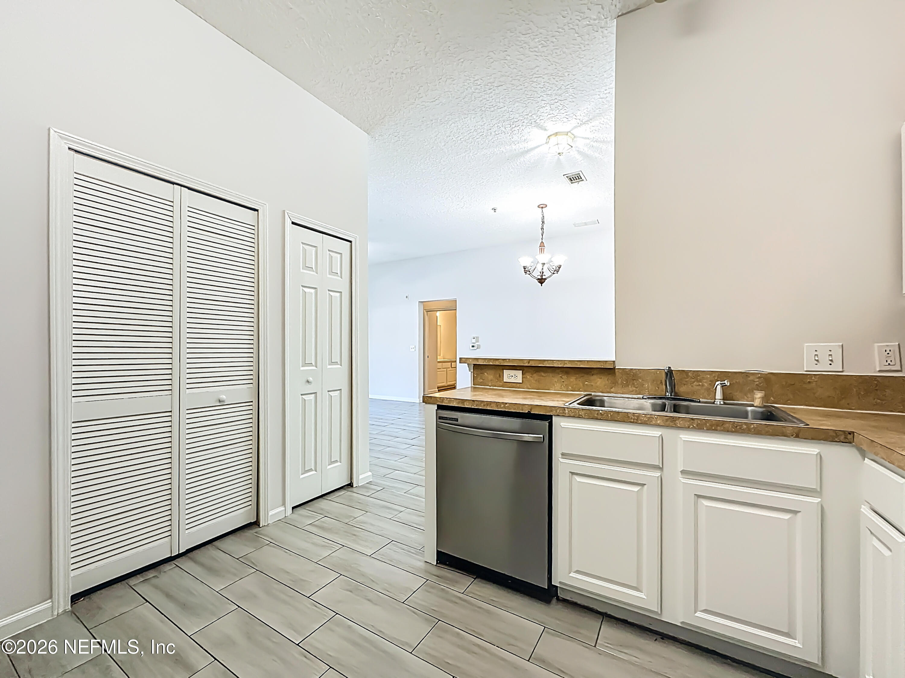 7920 Merrill Road, Unit 1107 Jacksonville, FL 32277 - Photo 9 of 32 7920 Merrill Road #1107-20