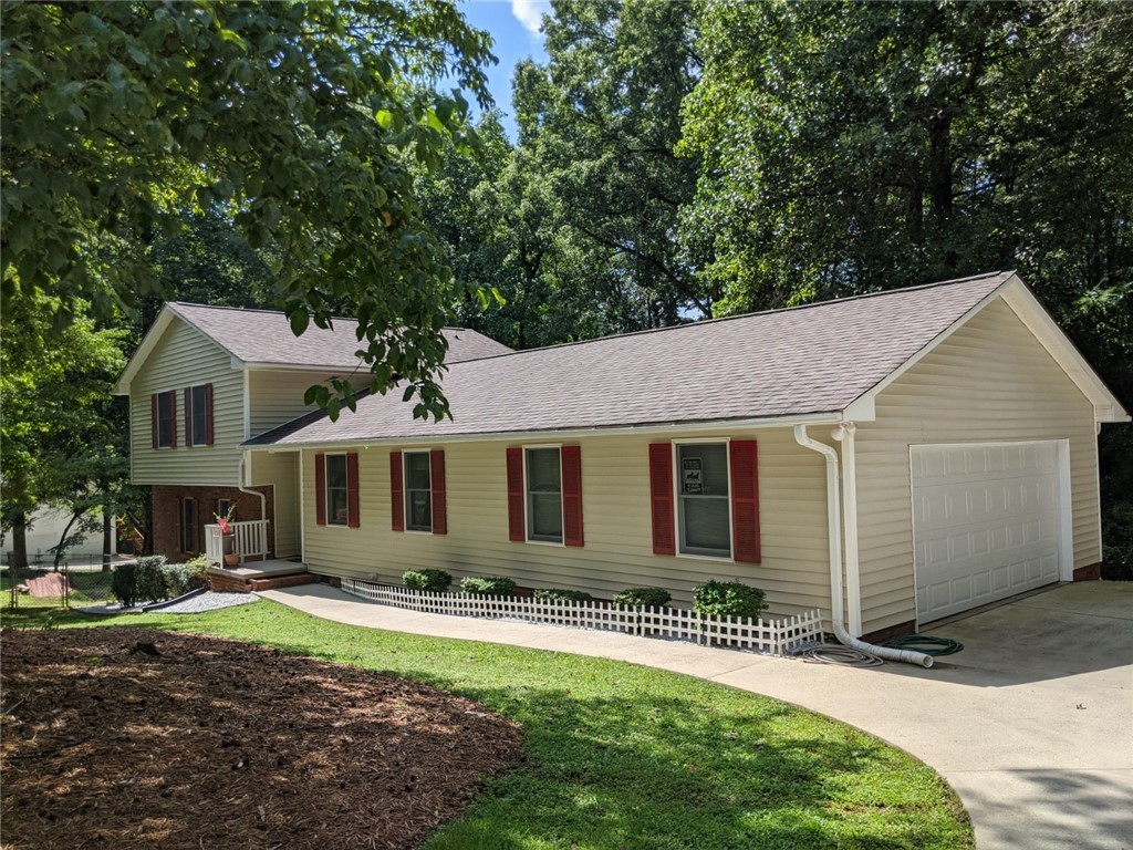1145 Old Shirley Road Central, SC 29630 - Photo 3 of 50 Gallery Image 3