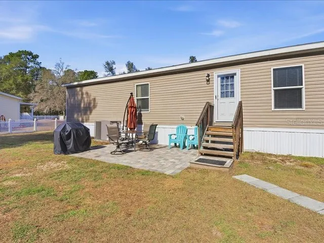 a view of a house with a outdoor space