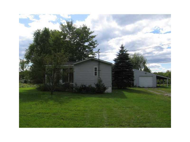866 East Madison Road Madison, ME 04950 - Photo 2 of 18 Parking Lot/Garage.