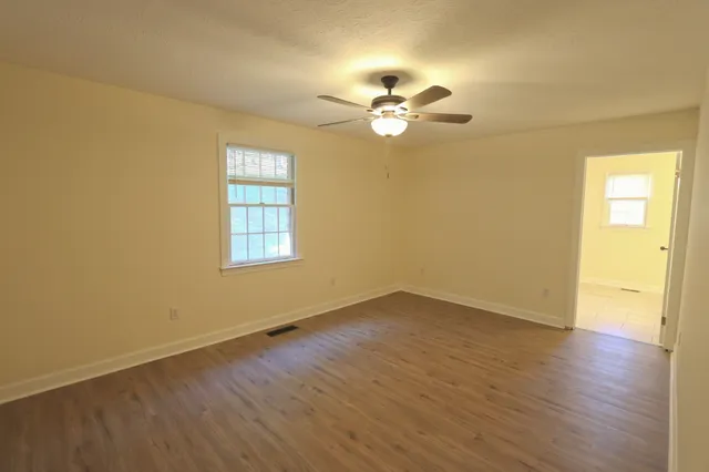 $369,900 | 220 Peytons Creek Road, Carthage, TN 37030