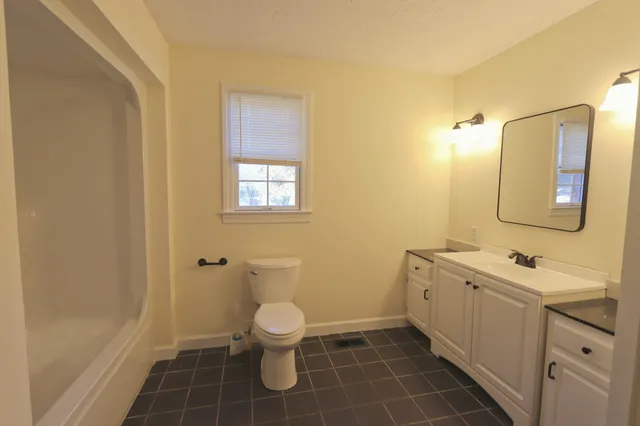 $369,900 | 220 Peytons Creek Road, Carthage, TN 37030