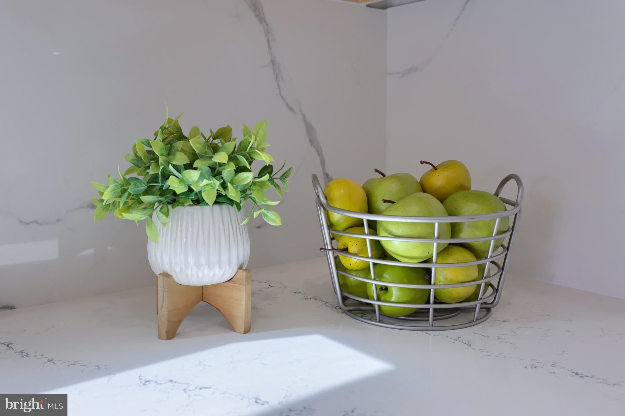 2709 Chapel Road Lancaster, PA 17603 - Photo 24 of 67