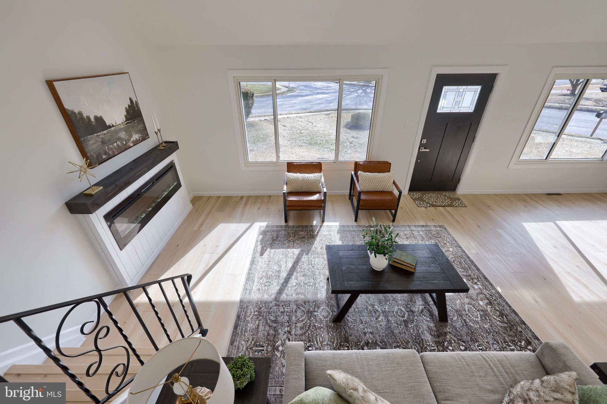 2709 Chapel Road Lancaster, PA 17603 - Photo 27 of 67 a living room with furniture and a window