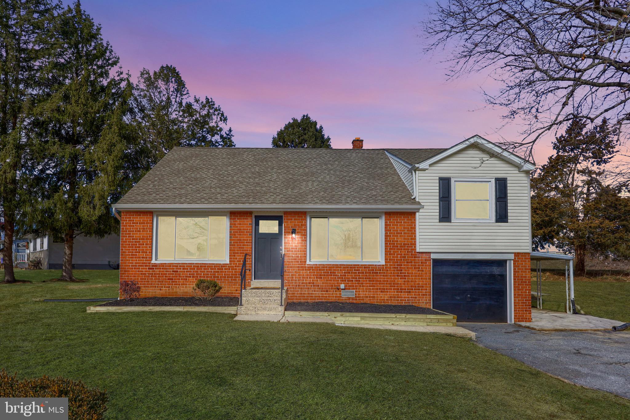 2709 Chapel Road Lancaster, PA 17603 - Photo 53 of 67 a front view of a house with a yard