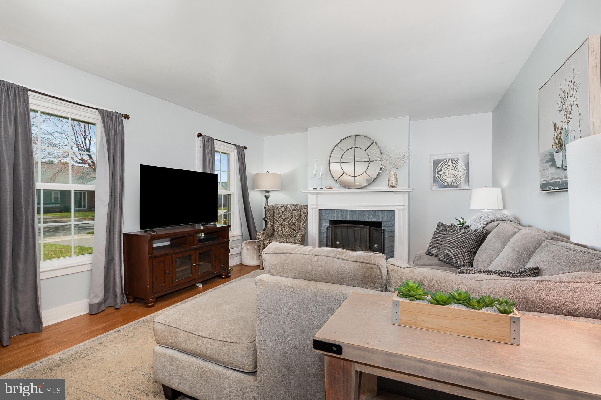412 Appletree Road Camp Hill, PA 17011 - Photo 3 of 34 Gallery Image 3