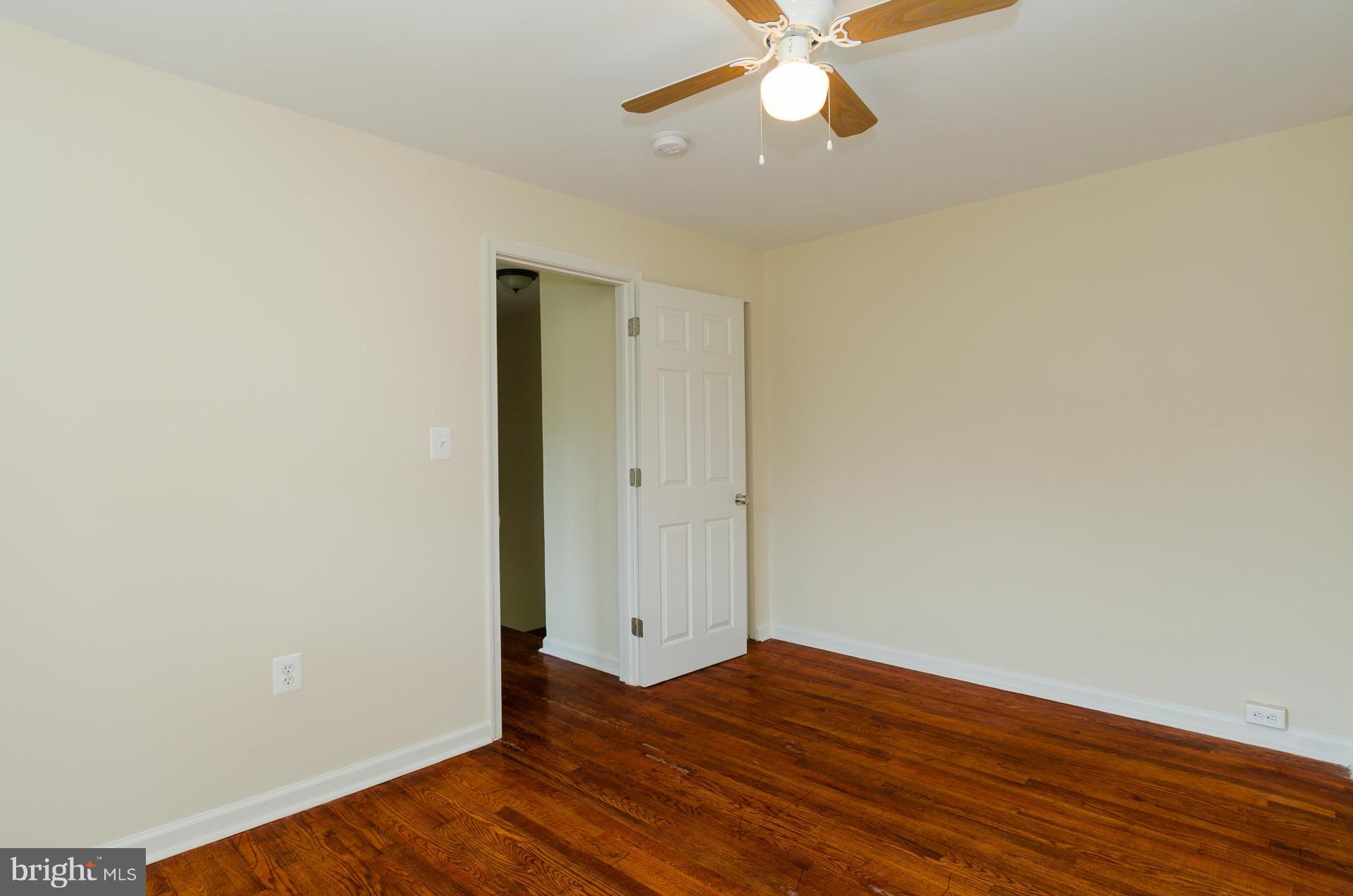 387 Marydell Road Baltimore, MD 21229 - Photo 15 of 27 Bedroom